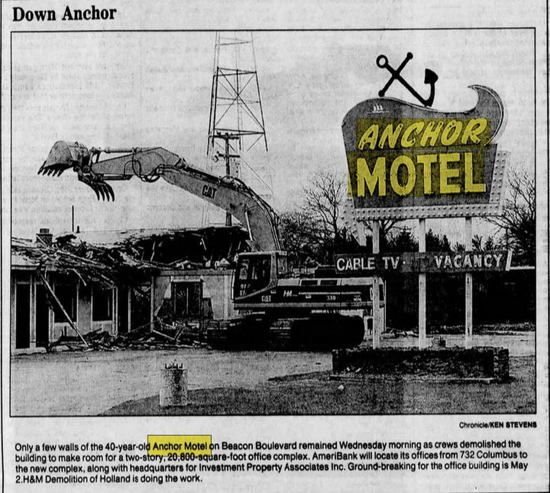 Anchor Motel - Apr 10 1997 Demolition